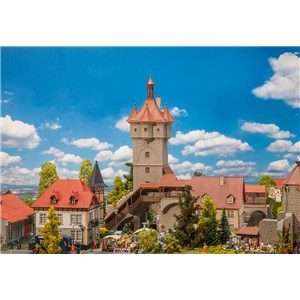 F130400  Stara brama miejska